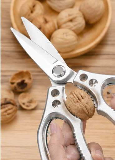 Powerful Chicken Bone Scissors