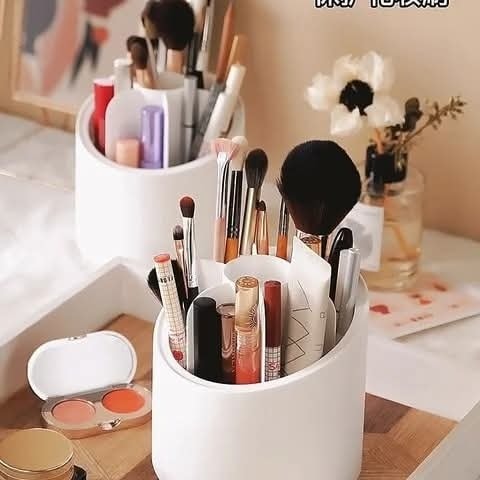 360° Rotating Makeup Brush Holder