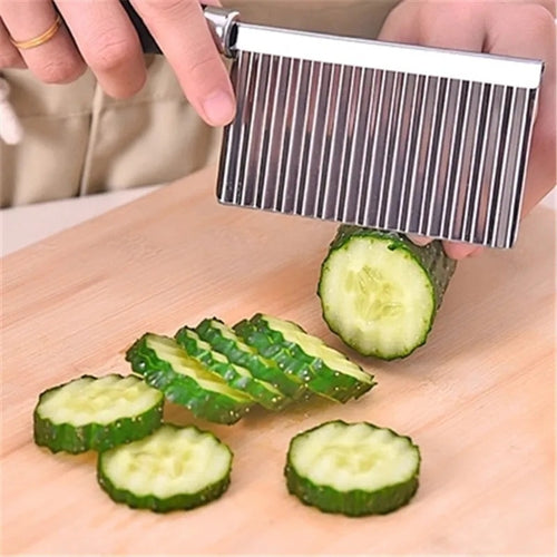 Crinkle cutter