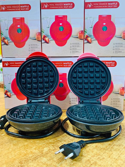 Mini waffle maker